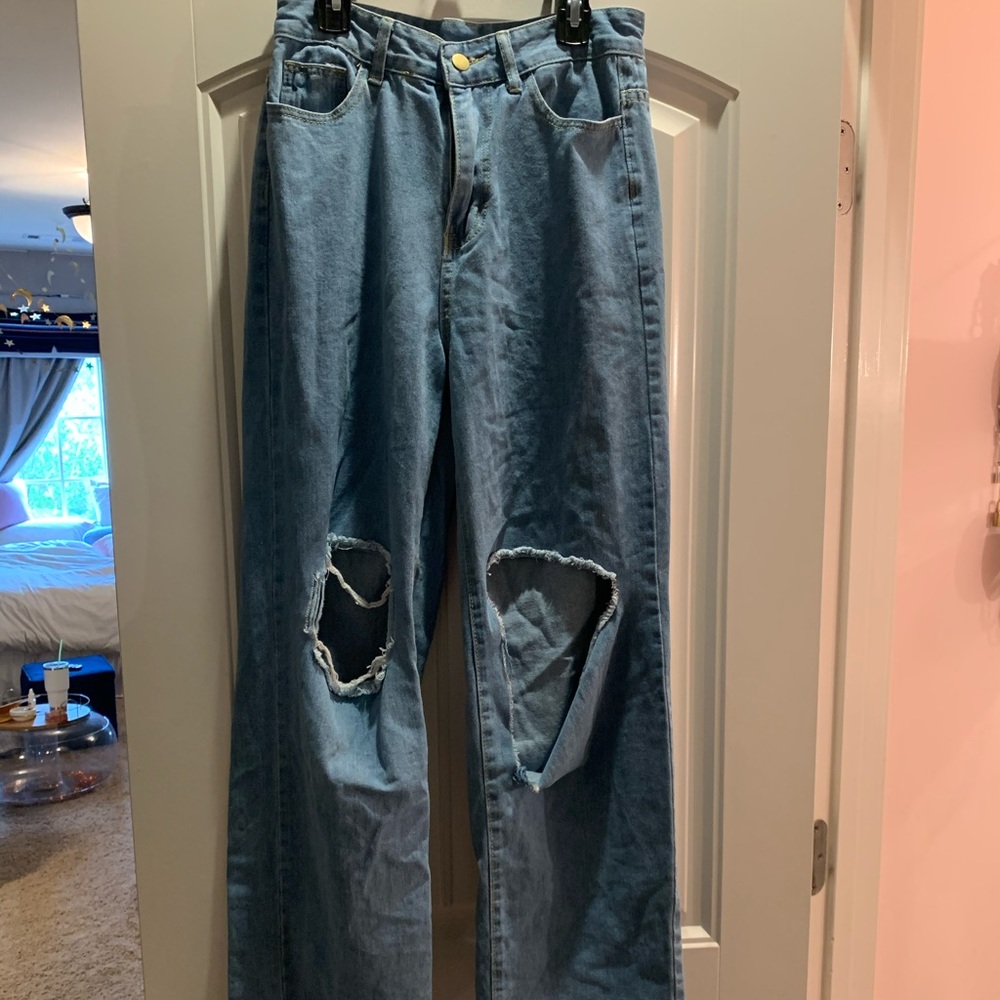 Straight leg baggy jeans with holes